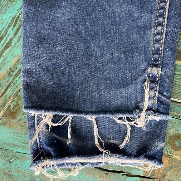 Old Navy Extra High Rise Rockstar Super Skinny Jeans Raw Hem Size 16 - Picture 4 of 10